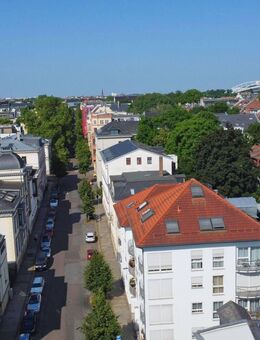 ++ Zentrale Lage im Waldstraßenviertel, Westbalkon, Stellplatz, 3 Zimmer ++ - Leipzig