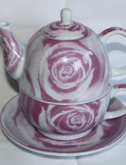 Tea for one - Set, sehr dekorativ mit floralem Muster - Niederfischbach