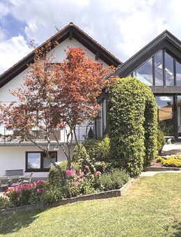 Haus mit Einliegerwohnung sucht glückliche Familie - Kandern