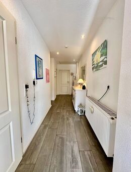 Charmante Dachgeschosswohnung mit 3,5-Zimmerwohnung in Kenzingen-Bombach - Kenzingen
