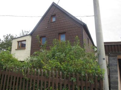 Objekt-Nr.: 9324 - Gemütliches teilsaniertes Einfamilienhaus mit Elektroheizungen in Reuth / Vogtland