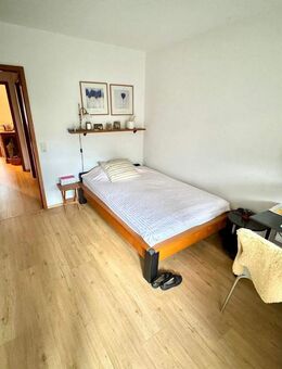 Charmante 2,5-Zimmer-Wohnung mit sonniger Terrasse in Freiburg-St. Georgen - Freiburg (Breisgau)