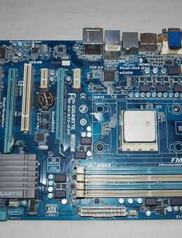 Gigabyte Motherboard / Mainboard "defekt" als Ersatzteil für Bastler - Andernach