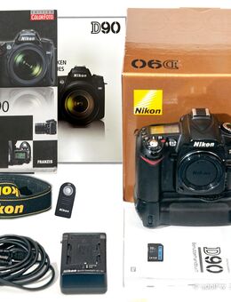 Nikon D90, Batteriepack, Akkus, D90 Buch, Zubehör. Sehr gut* - Celle