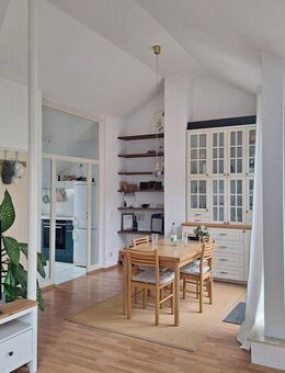 von privat: Traumhafte Dachgeschosswohnung mit Loggia im Grünen - Mainz