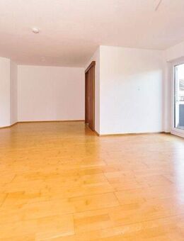 Wohlfühlraum gesucht? Individuell geschnittene 3-Zimmer-Wohnung mit Balkon! KEINE KÄUFERPROVISION - Freiberg (Neckar)