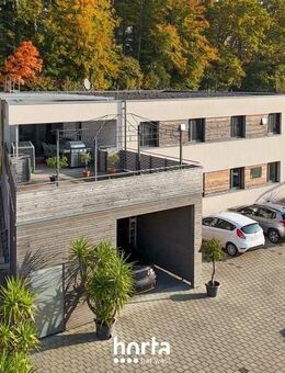 2 in 1: modernes Gebäude mit Büro (126m²) und 6-Zimmer-Wohnung in Allensbach (Industriegebiet) - Allensbach