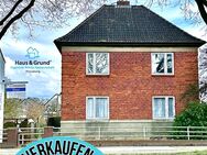 Ihr Neustart 2024! Einfamilienhaus mit Potenzial! Zentrale Lage in Pinneberg mit 713 m2 Grundstück - Pinneberg