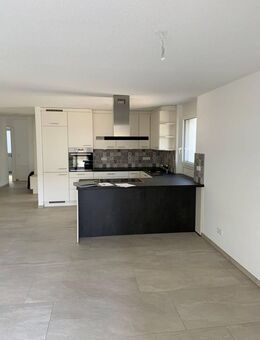 Hochwertige 4 -Zimmer- Wohnung in Lörrach - Lörrach