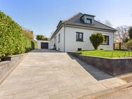 Luxuriöses Einfamilienhaus in ruhiger Lage - komplett kernsaniert - Lohmar