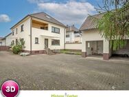 Zweifamilienhaus auf großem Grundstück mit weiterer Bebauungsmöglichkeit - Karlsdorf-Neuthard