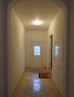 Charakterstarkes Wohnensemble mit Balkonen und Stellplätzen - Altenburg