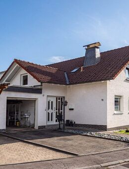 Schönes Zweifamilienhaus in gefragter Lage von Sundern! - Sundern (Sauerland)