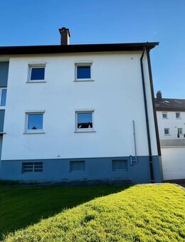 Einfach einziehen und genießen! Zwei-Familienhaus in ruhiger Lage - Schorndorf (Baden-Württemberg)