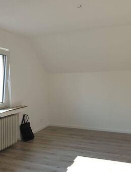 Neu renoviert 2-Zimmer Dachgeschosswohnung! - Gevelsberg