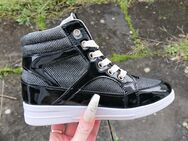 Gr. 37, High Sneakers / Schnür- Boots, schwarz-silber mit LACK + GLITZER Effekt - Bruchköbel