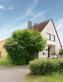 Attraktives Einfamilienhaus mit großem, ebenen Garten - Teilweise renoviert! - Beuren (Rheinland-Pfalz)
