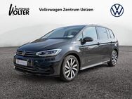 VW Touran, 1.5 TSI Move, Jahr 2022 - Uelzen