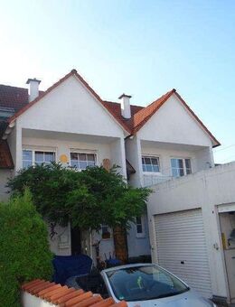 Top Kapitalanlage! Provisionsfrei-Kaltmiete p.a. 18.600 €-Zentral in der Nähe der S-Bahn Haltestelle - Eppelheim