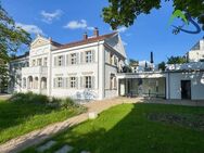 Aufwändig sanierte Westgartenwohnung in denkmalgeschützter Villa - Regensburg
