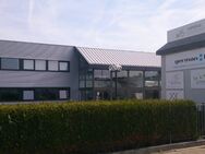TOP INVESTMENT! Großes modernes Gewerbeobjekt mit Hallen, Büros und Wohnen! - Altenstadt (Hessen)