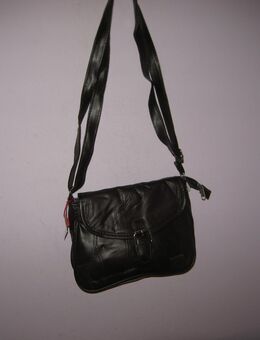 TA-0126  Handtasche, Schultertasche,  Umhängetasche, shoulderbag, Damentasche - Lübeck