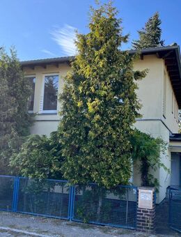 Vielseitiges Zweifamilienhaus in begehrter Lage - Berlin