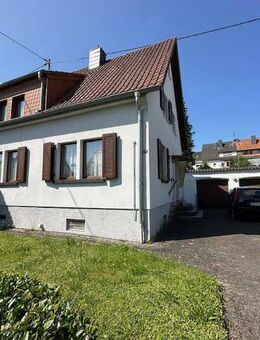 Doppelhaushälfte mit Doppelgarage in guter Lage von Güdingen - Saarbrücken