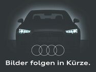 Audi Q2, 35 TFSI S line R, Jahr 2022 - Berlin