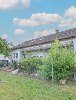 Familienfreundliches Zweifamilienhaus mit großem Garten in Sassanfahrt - ideal für Ihre Familie - Hirschaid