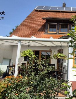 gepflegte Doppelhaushälfte mit Keller, Garage u. PKW- Freistellplatz ! - Fürth