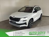 Skoda Karoq, Sportline Vorb VZE Digi elektr Heckkl vo hi LichtAssist SpurAssist Connect Sunset 4xEFH Ladeboden beheiz Frontscheibe Armlehne Metallic, Jahr 2022 - Beilngries