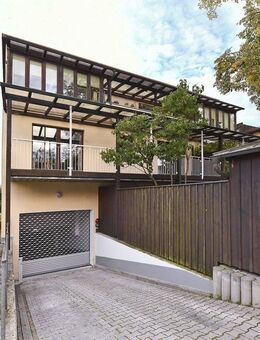 zentral und selten: 3-Zimmer-DG-Wohnung mit zwei Terrassen - Freising