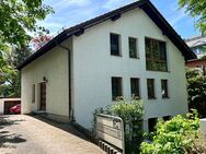 Großzügiges Einfamilienhaus mit Einliegerwohnung/Praxis/Büro direkt am Küchwald - Chemnitz