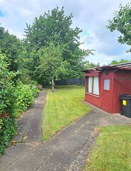 Seltene Gelegenheit: Großzügiges Gartengrundstück in Zentrumsnähe, mit charmantem Altbau - Hoya