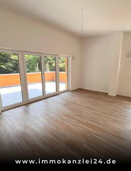 Edles 3-Zimmer-Penthouse mit Balkon und Weitblick in Nordrach! - Nordrach