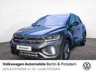 VW T-Roc, 1.5 l TSI R-Line, Jahr 2022 - Potsdam