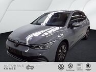 VW Golf, 2.0 TDI VIII Move, Jahr 2024 - Kierspe