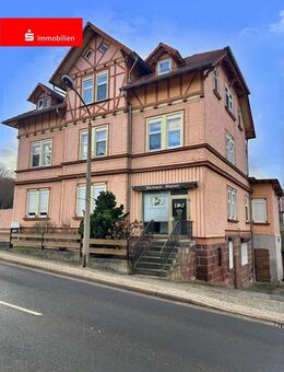 Repräsentatives Fachwerkhaus mit Garten, Garagen und vielseitigen Wohnmöglichkeiten in Schnepfenthal - Waltershausen