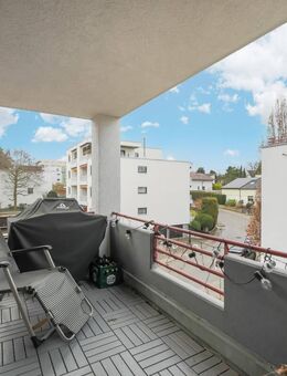 Top-Lage! Sonnige 3-Zimmer-ETW mit tollem Balkon und Garage auf Erbbaugrundstück! - Pforzheim