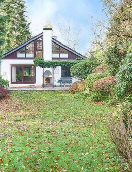 Ein Ort zum frei sein: Großes Grundstück mit gemütlichem Haus am Landschaftsschutzgebiet - Hamburg