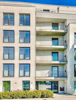 Große, helle 1-Zimmer-Wohnung mit TG-Stellplatz in München-Moosach - München