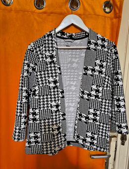 Überzieh Jacke Gr L - Neumünster