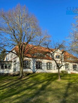 *Wohnen im Gutshaus* schöne 2 Zimmer Erdgeschosswohnung mit Terrasse in absolut ruhiger Lage - Kalkhorst