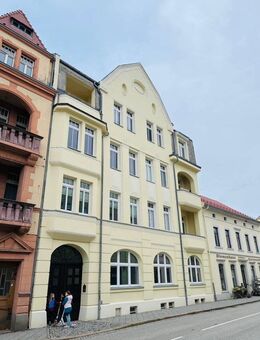 sanierte Dreiraumwohnung mit 2 Balkonen im gepflegtem Altbau - Leisnig