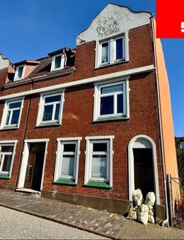 Innerstädtische Lage - Mehrfamilienhaus mit 7 WE - langfristige Mieter - Itzehoe