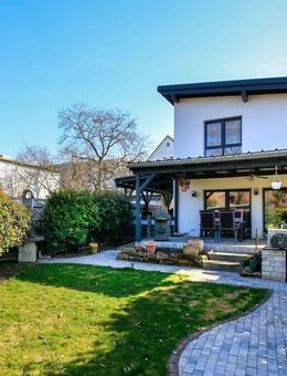 Charmantes Doppelhaus mit Einliegerwohnung und modernem Hinterhaus auf großzügigem Grundstück - Ludwigshafen (Rhein)