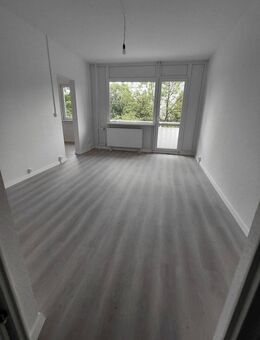 Moderne 3-Zimmer-Wohnung mit Balkon in Schwerin - Schwerin