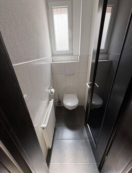 3-Zimmer-Erdgeschosswohnung mit Garten, Stellplatz und Gewölbekeller - Untergruppenbach