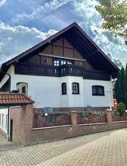 Repräsentatives Einfamilienhaus mit Einliegerwohnung, Garage und schönem Außenbereich - Glees